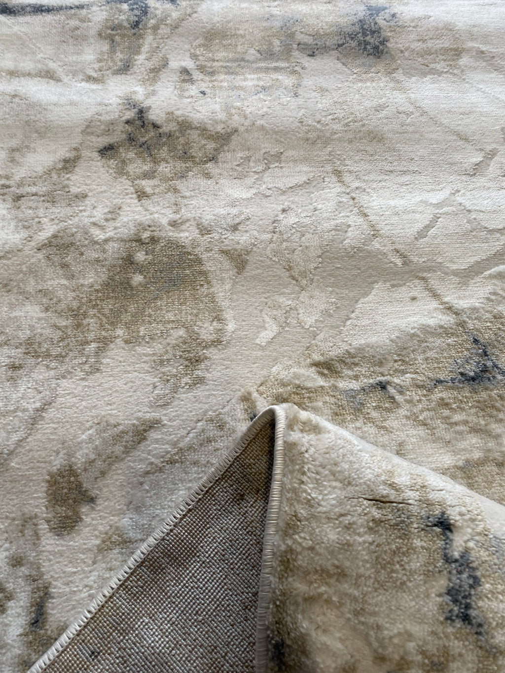 Beige & Brown Marble-Effect Rug – Natural Elegance for Modern Spaces