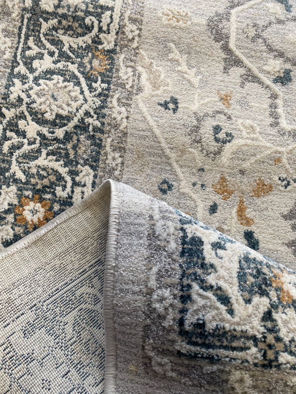 Alfombra Clásica Gris/Azul con Medallón – Tapis Classique Gris/Bleu à Médaillon